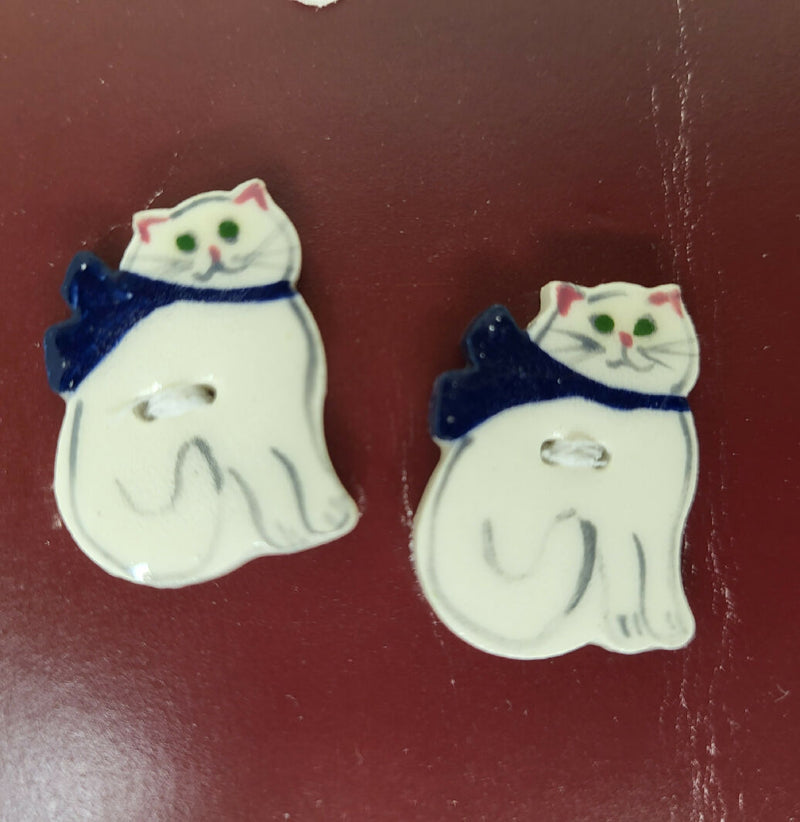 Mill Hill ceramic cat button set of 2
