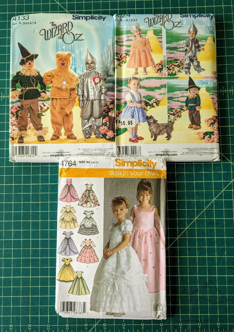 Mixed Lot of 3 - Simplicity Wizard of Oz & Princess Toddler & Child Costume Patterns