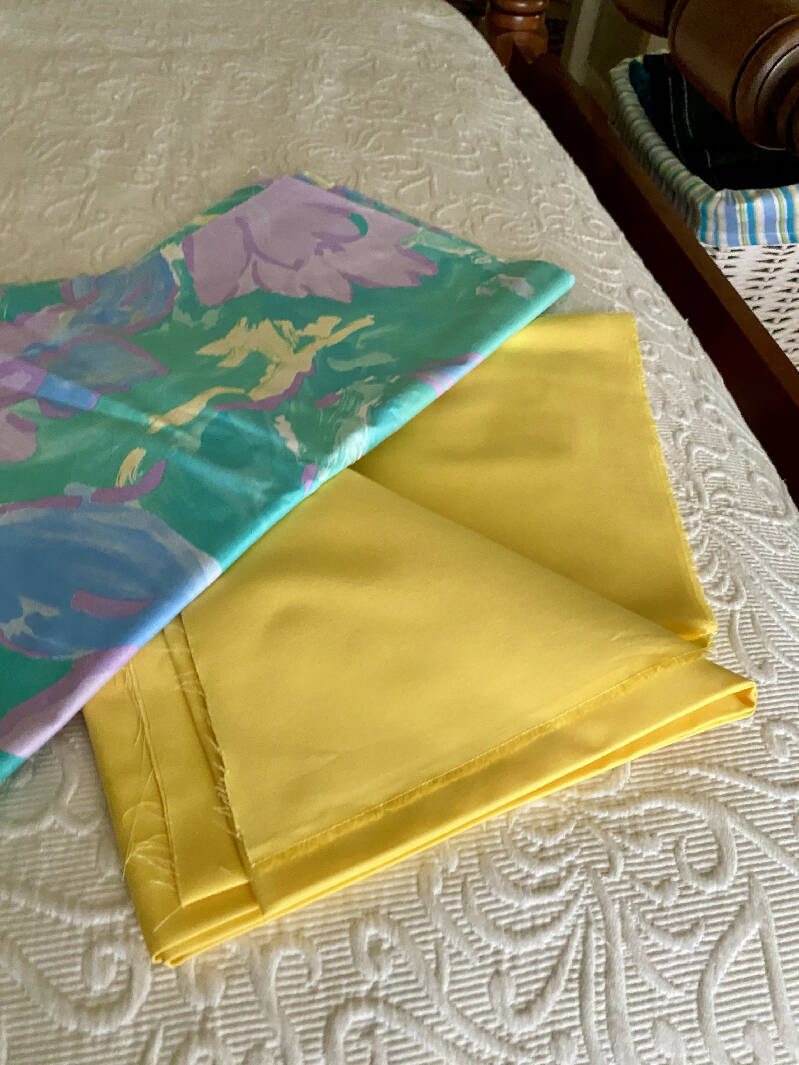 Solid yellow Sateen paired with a lovely polished cotton print