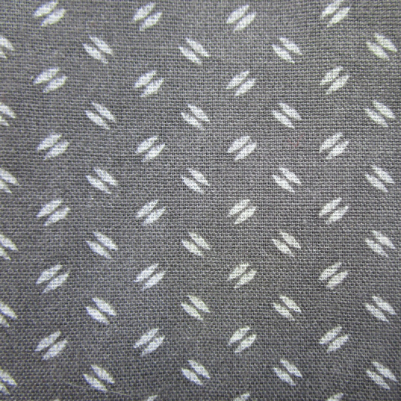 Vintage Peter Pan Fabrics Gray + White Geometric, 45" x 63"