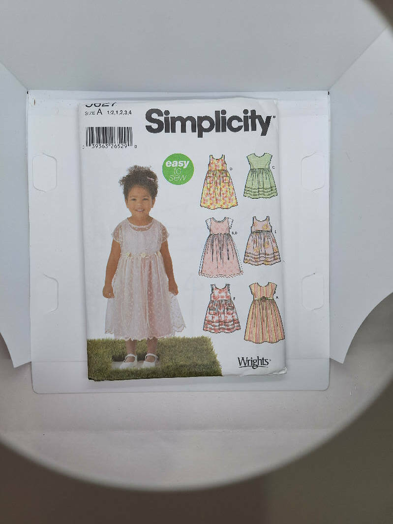 Simplicity easy to sew toddlers dress