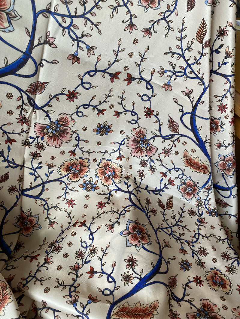 Gorgeous! 3 yds rayon floral & vine print