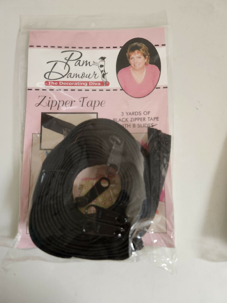 Pam Damour zipper tape 3 yds black