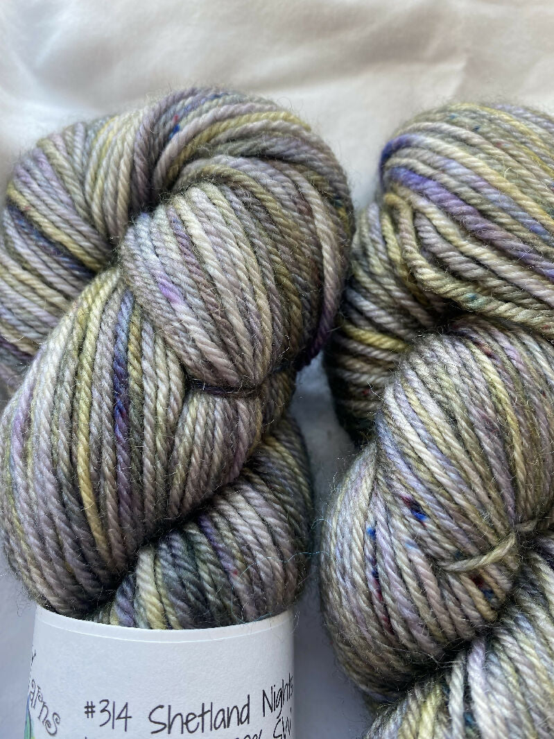 Dk weight yarn lot grey variegated