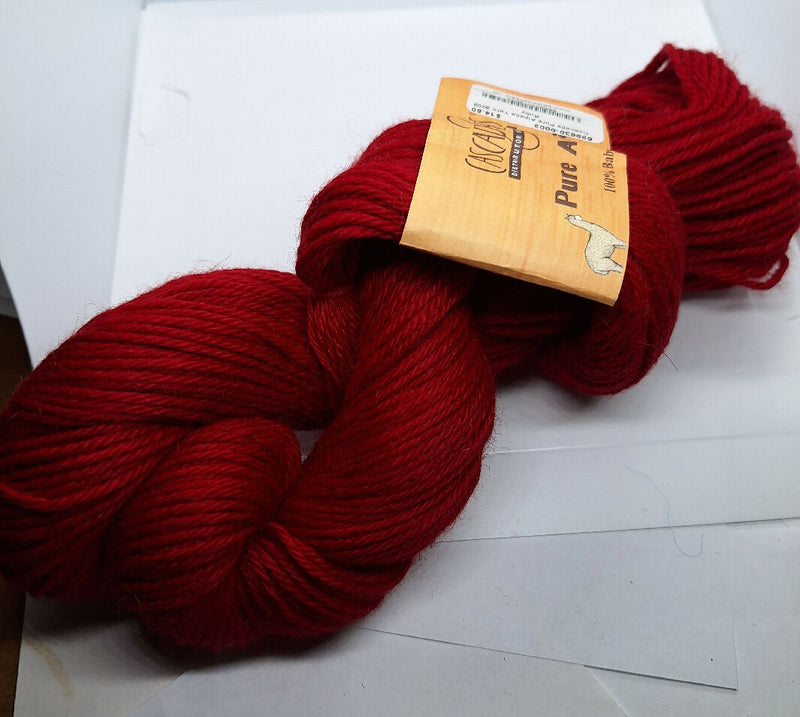 Pure alpaca yarn