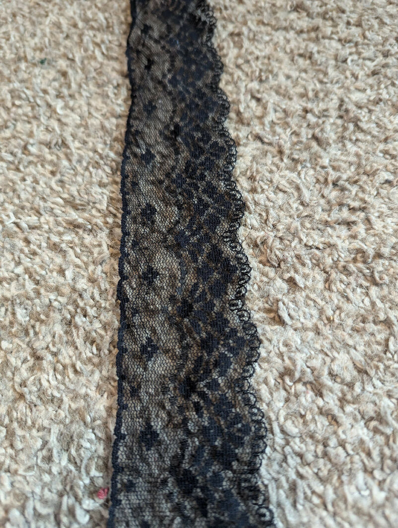 Black lace 1 1/2 yard