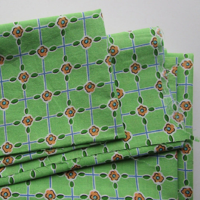 Cotton Fabric, Green Geometric Floral, 5 Large Scrap Pieces