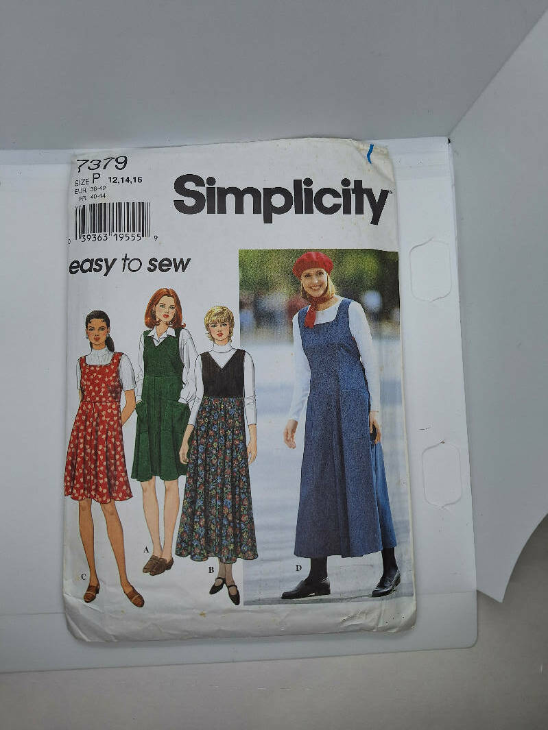 Simplicity easy to sew