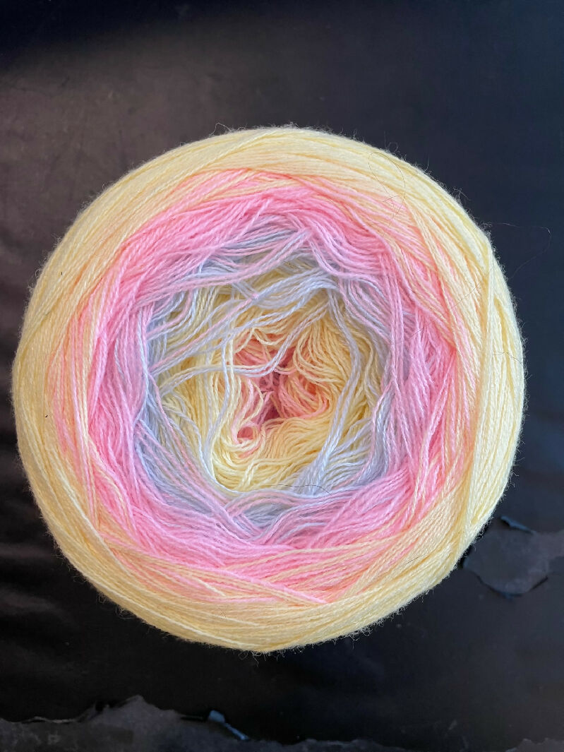 Lalables Gradient Yarn, Pastels