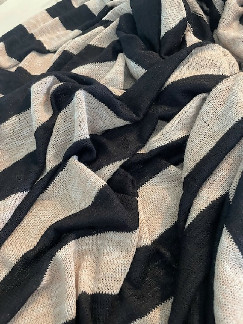 tan&black knit fabric 3