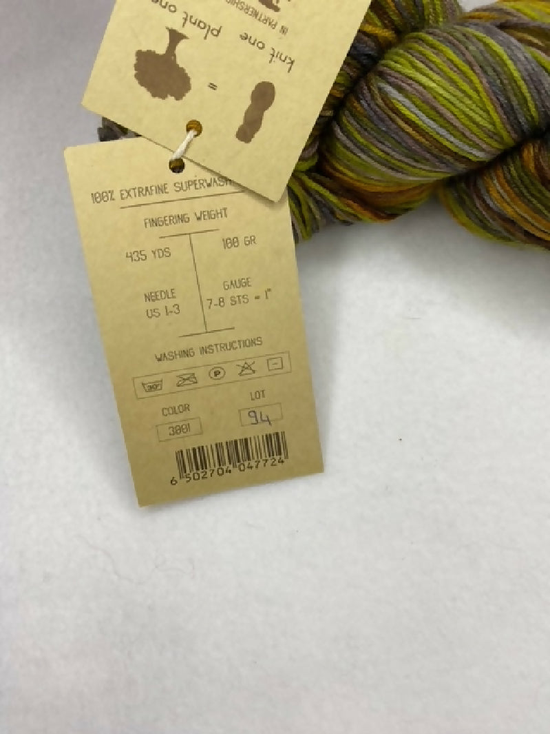 Urth Yarns - Uneek Fingering Weight