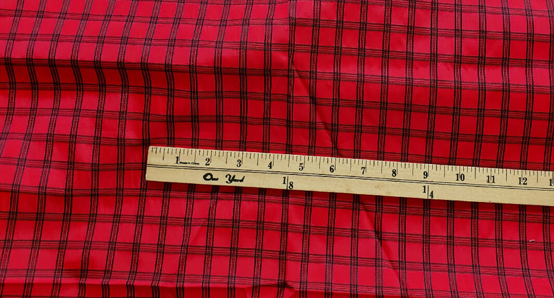 Black/Red Check Poly Taffeta Remnant