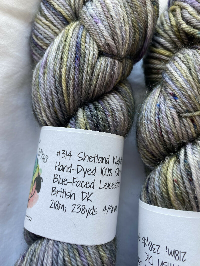 Dk weight yarn lot grey variegated