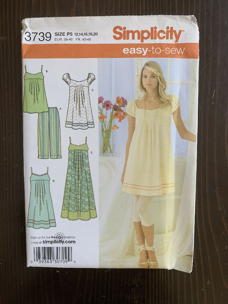 Simplicity 3739 Misses&