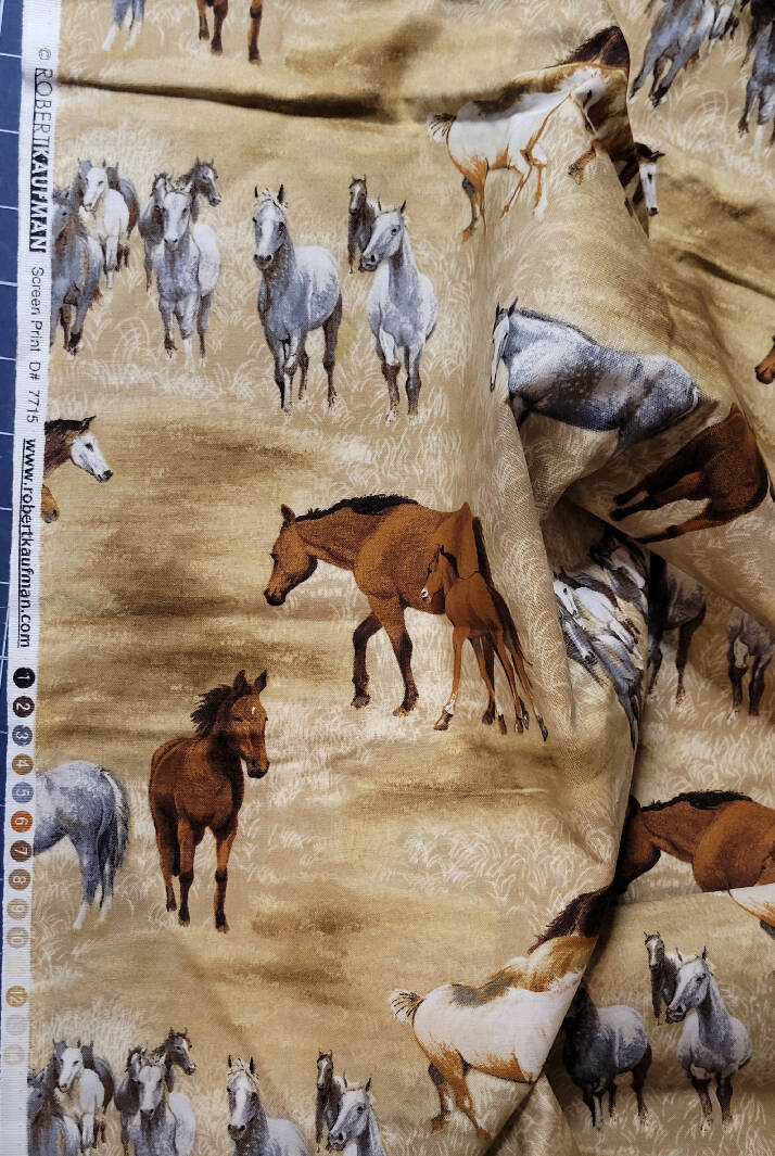 Vintage Robert Kaufman horses print quilting cotton- 1 yd