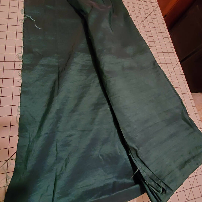 Vintage Emerald or Forest Green Taffeta yardage 29.5 W x 3 yds+