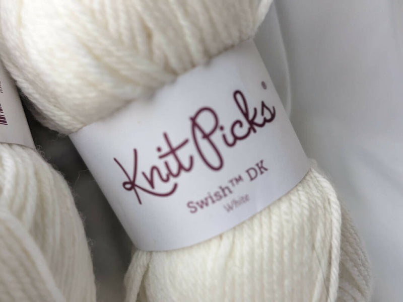 Knit Picks Swish DK, white - 125g/4.4oz - 280m/307yd