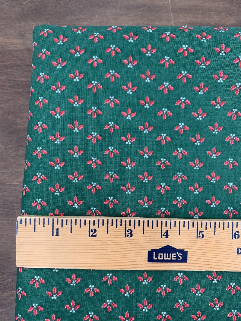 VIP Cranston Vintage Cotton Christmas Holiday Fabric 5 yds+17x 44 " Checked Holly