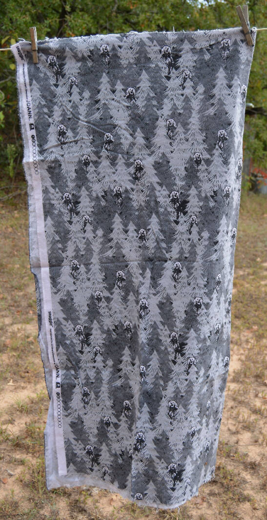 ONE YARD soft gray flannel trees & Grizzly bears 42" wide