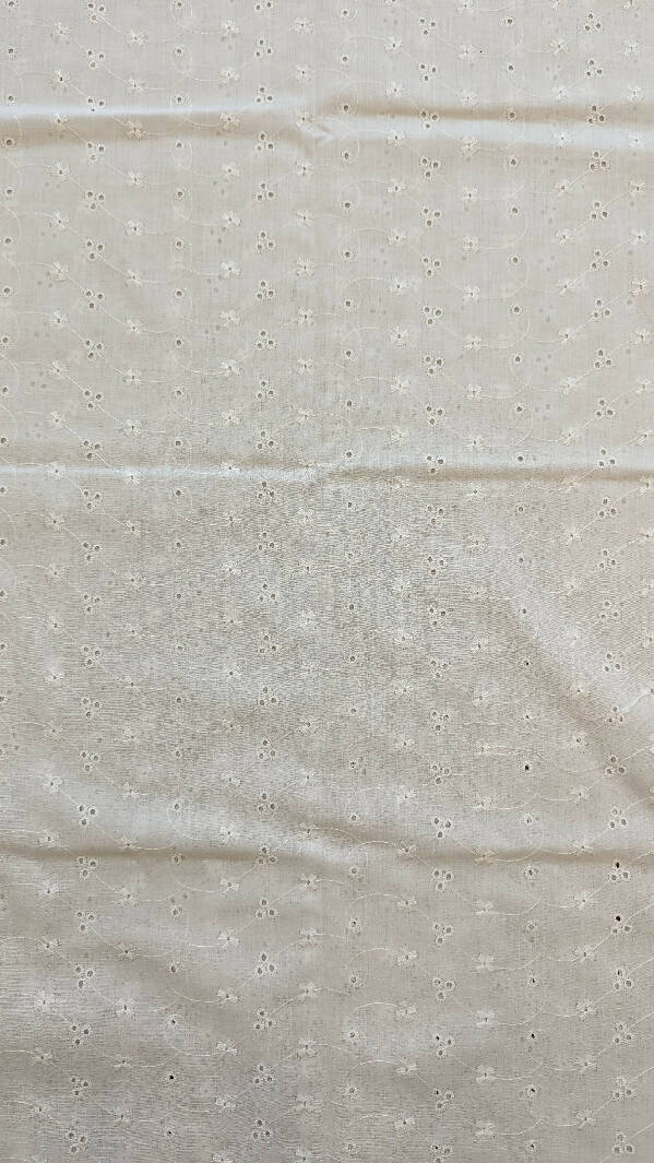 White Embroidered 3-Leaf Clover & Crosses Cotton Eyelet Woven Fabric 44"W - 1.5 yd+