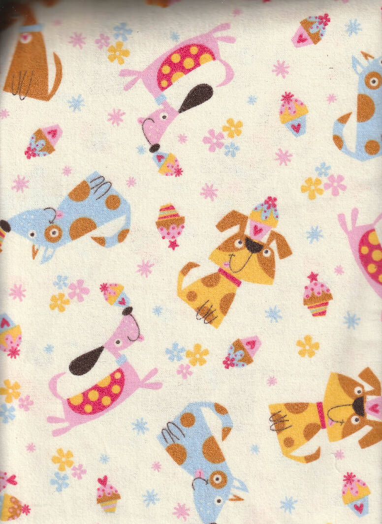 FABRIC Flannel Dogs and Cupcakes 5 yards 24g