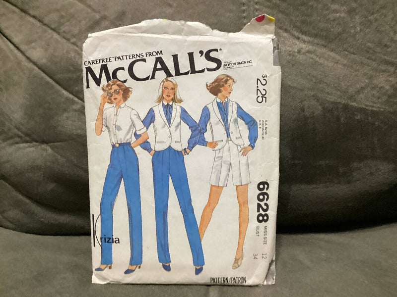 McCall’s 6628 Krizia Carefree Pattern misses size 12