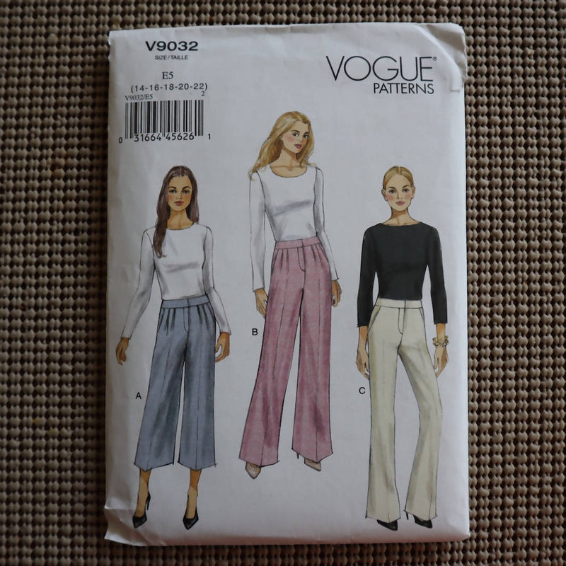 Vogue V9032 Pant Sizes 14-22 UNCUT