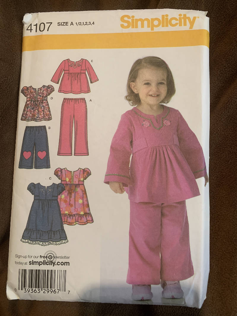 Simplicity 4107 Toddler Girl Top Pants and Dress Pattern Size A