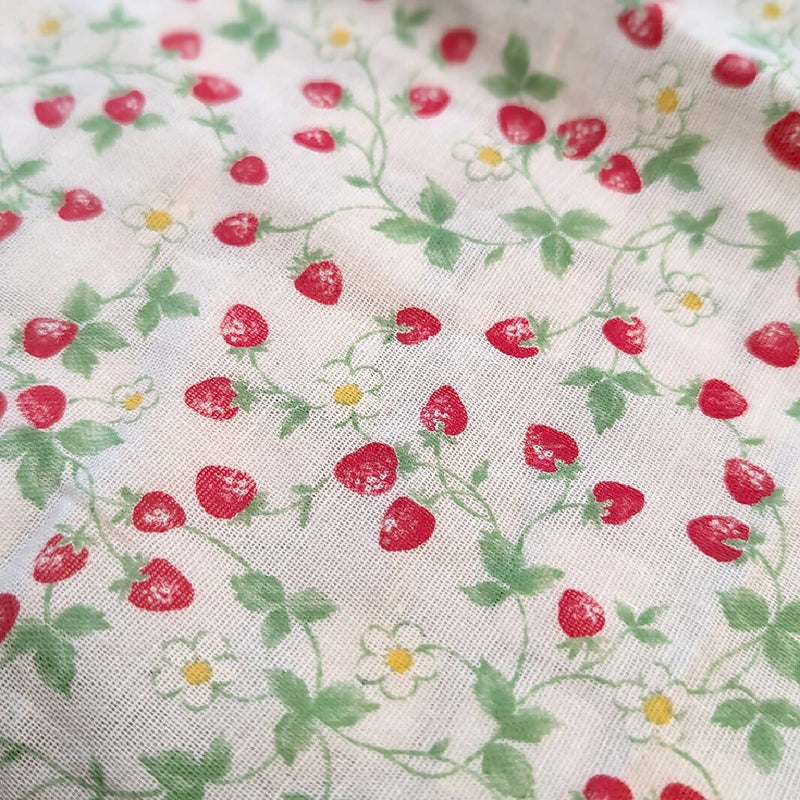 Strawberry Lightweight Cotton Fabric In white/cream (3 pieces available)