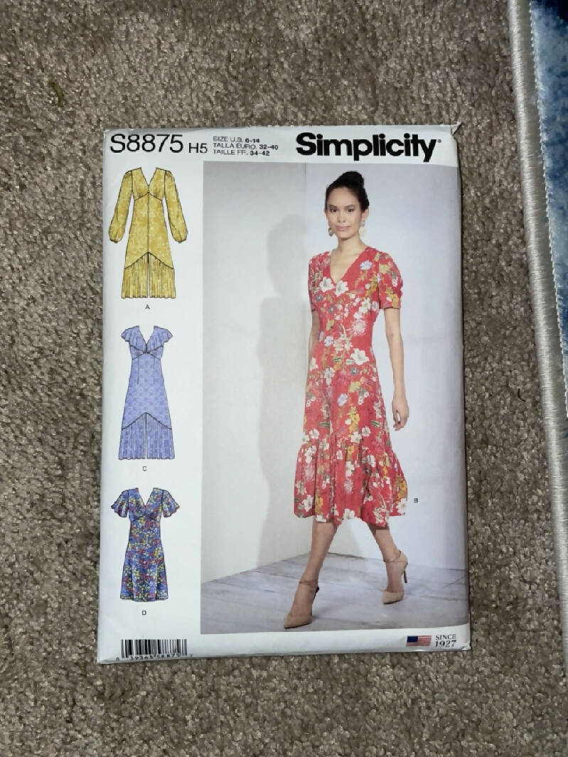 Simplicity 8875 H5 Dress Pattern