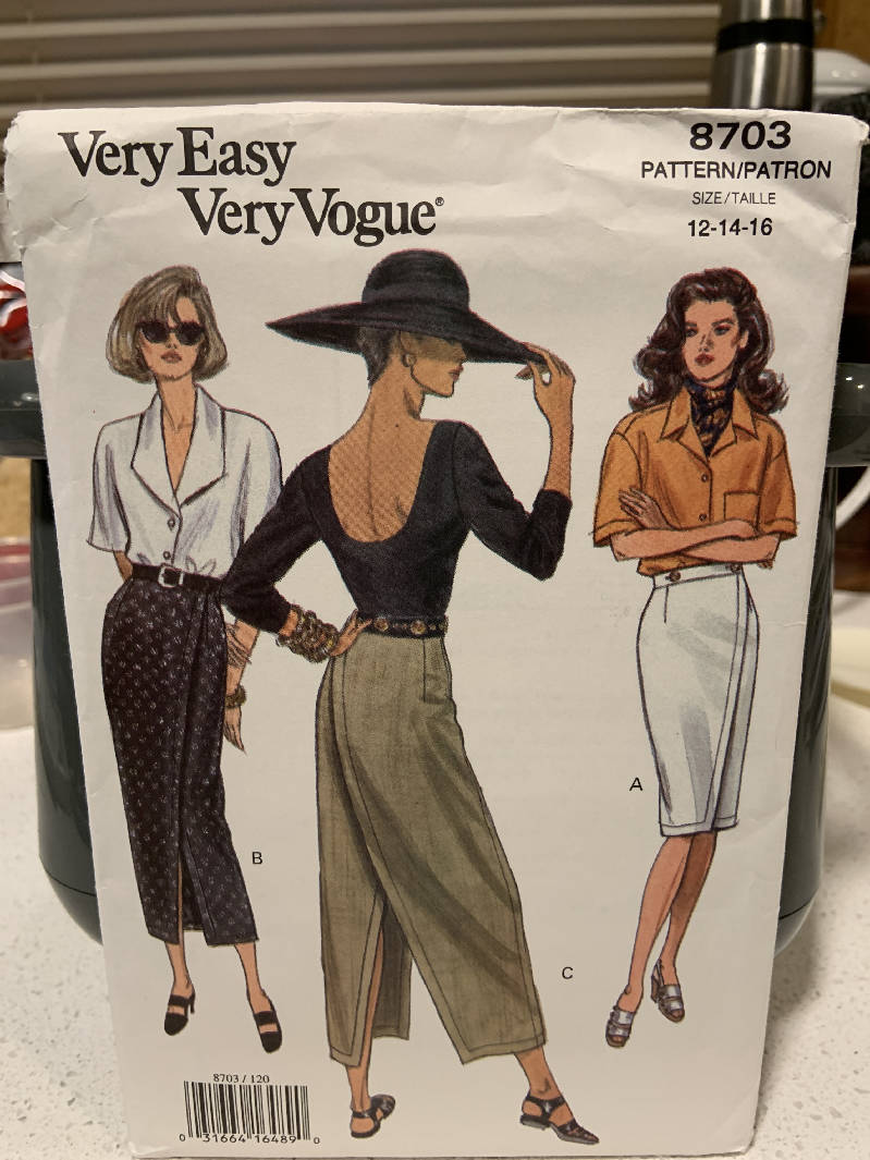 Vogue 8703 Skirt UNCUT