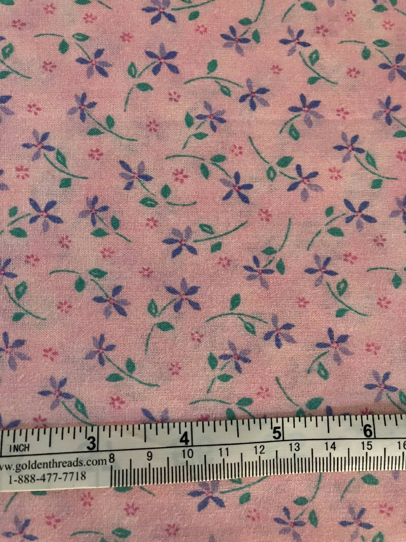 FABRIC Purple/Lilac Pink Mini Flowers on Pink Background 3 Yards 65a