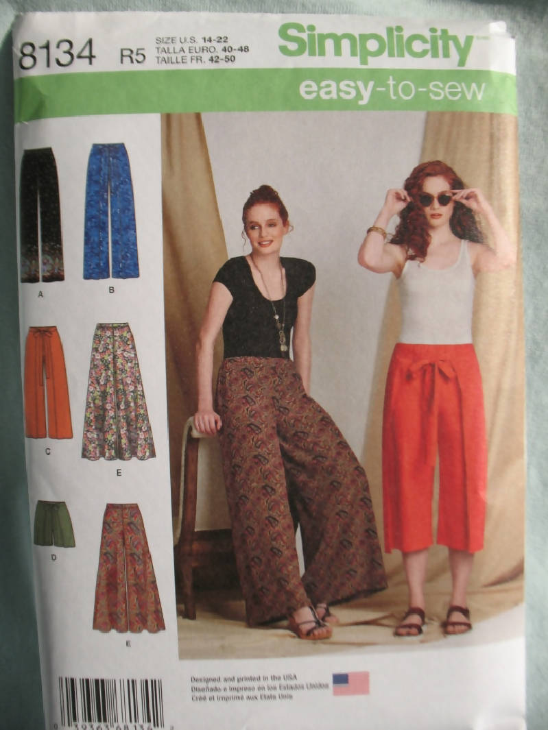 S8134—Pants or Wrap-Front Pants in Two Lengths or Shorts, and Wide-Leg Pants with Border-Print Option—sz. 14-22, CUT/ Complete