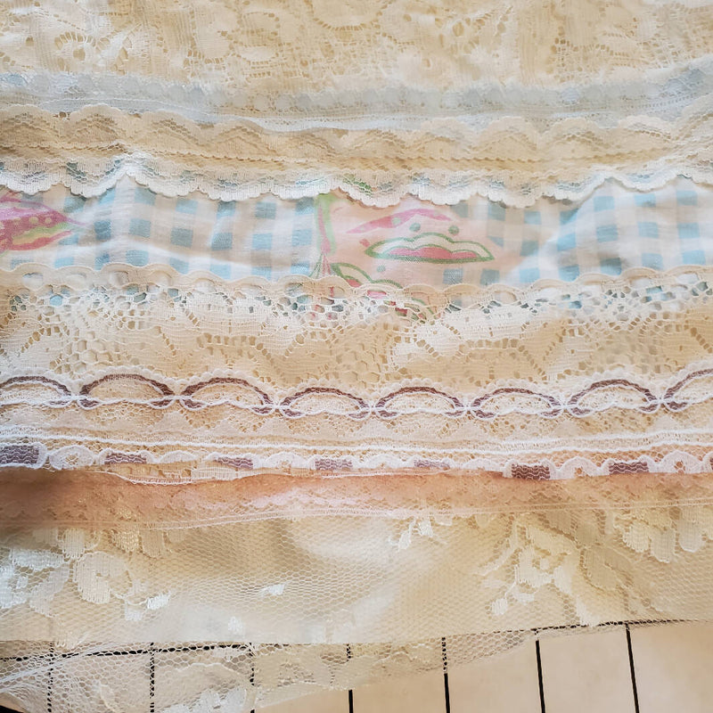 Lace Snippet Panel