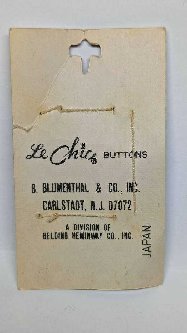 Le Chic Vintage Round Purple Shank Button 9/16" - set of 4
