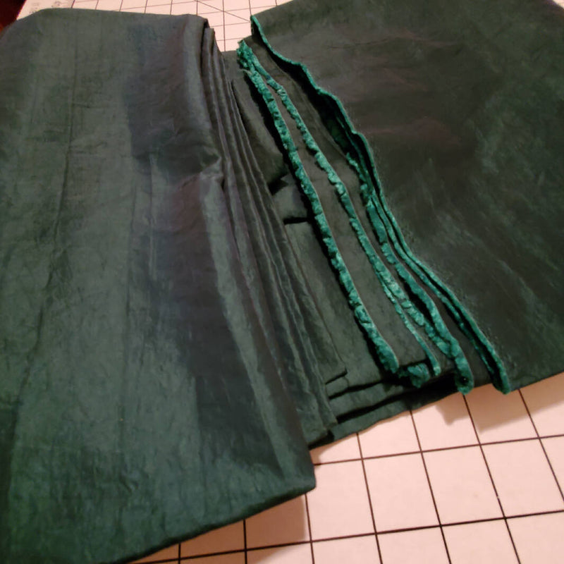 Vintage Emerald or Forest Green Taffeta yardage 29.5 W x 3 yds+