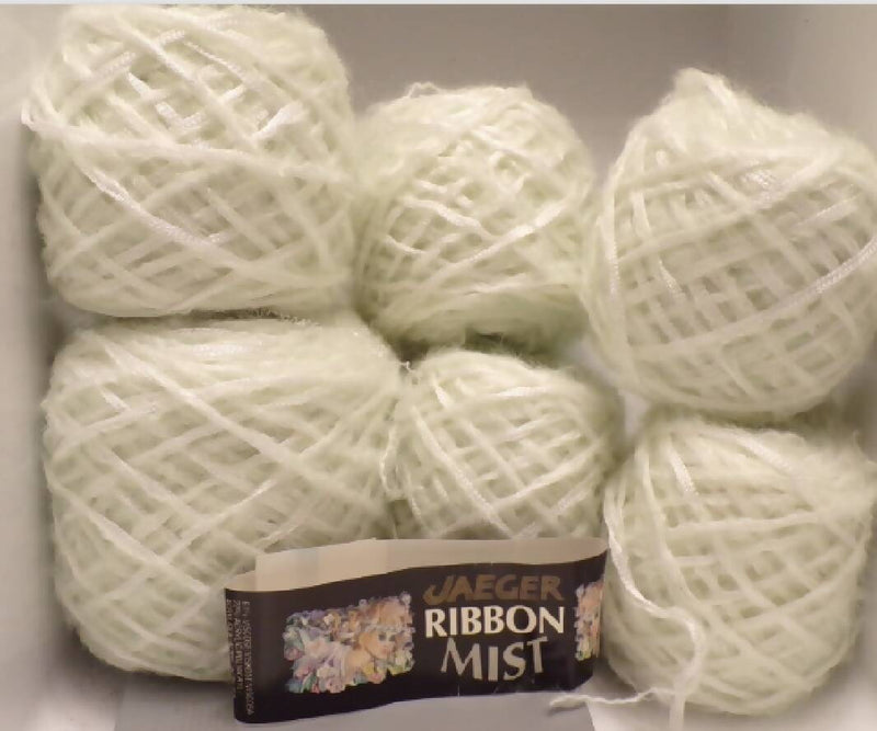 Jaeger Ribbon Mist; Mint Green; Vintage; 12.6 ounces of reclaimed cakes.