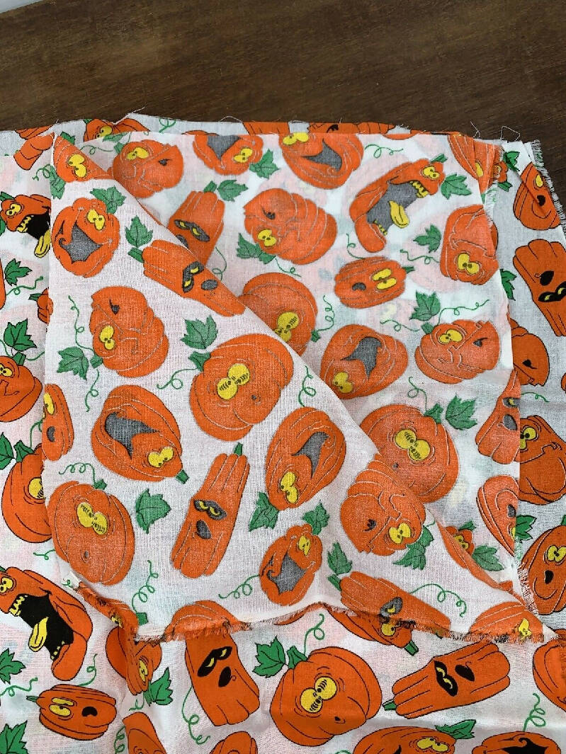 1980s Vintage Halloween Fabric 2 pc Lot Hallmark Bats Jack-O-Lanterns 2 yards