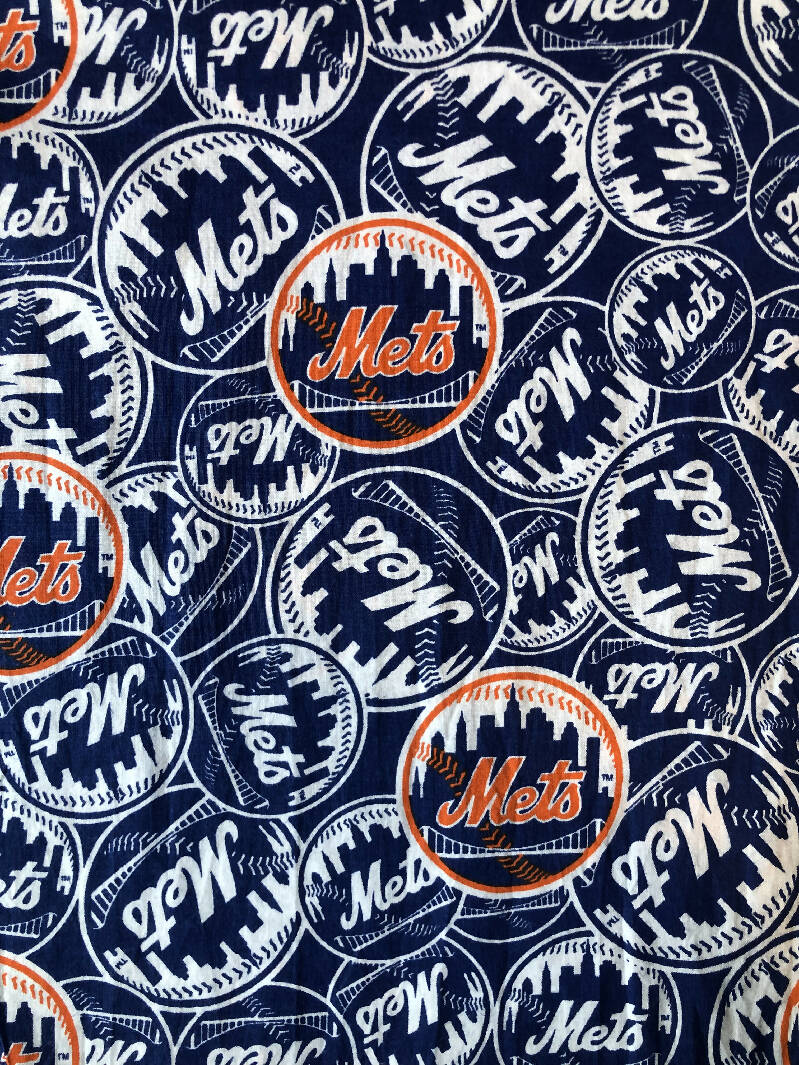 New York Mets Logo - 100% quilting cotton - 3.4 yards