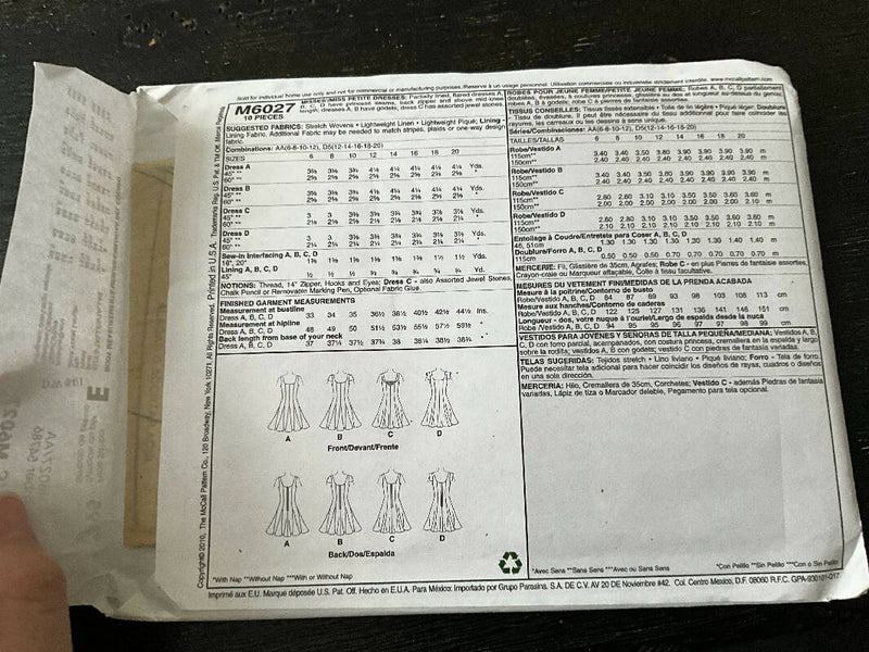 McCall’s M6027 - Misses Dress Pattern, Unopened,US Sizes 6-12