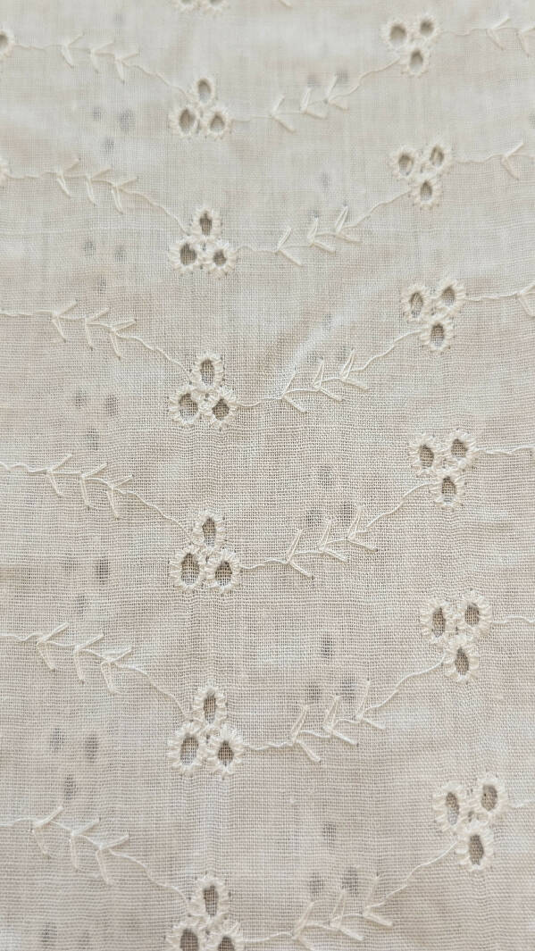 White Embroidered 3-Leaf Clover & Vines Cotton Eyelet Woven Fabric 44"W - 2 1/2 yds+