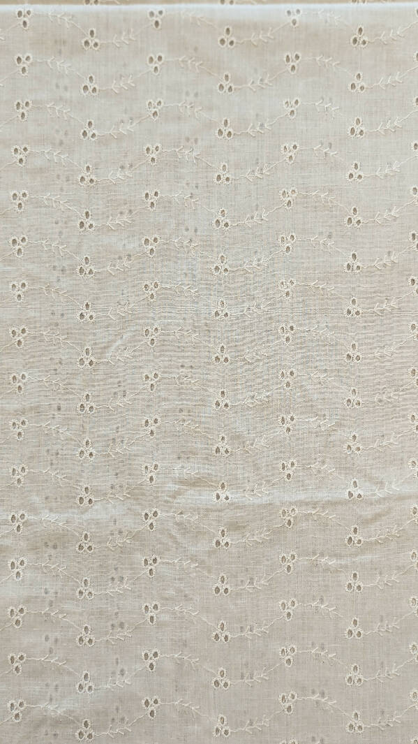 White Embroidered 3-Leaf Clover & Vines Cotton Eyelet Woven Fabric 44"W - 2 1/2 yds+