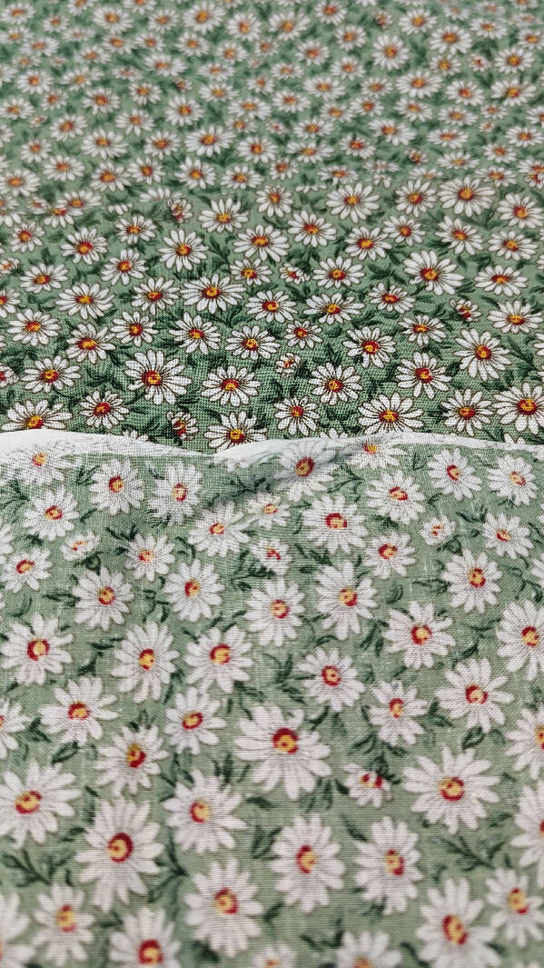 Vintage Green Daisy Print Cotton Woven Fabric 44"W - 1 yd
