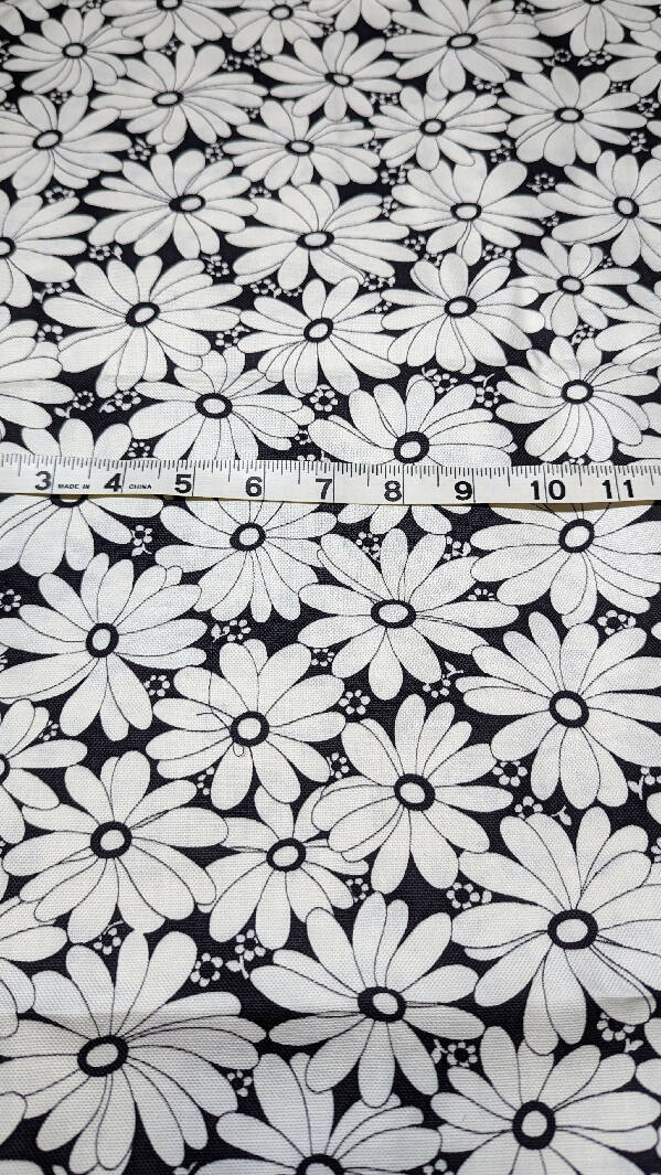 Vintage Black/White Mod Daisy Print Cotton Canvas Fabric 37"W - 1 3/4 yd