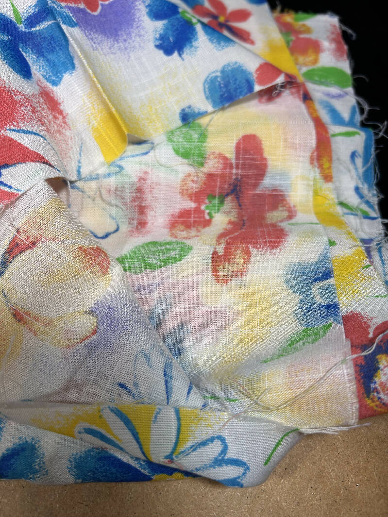 4yd x44” bright summery sketch florals fabric
